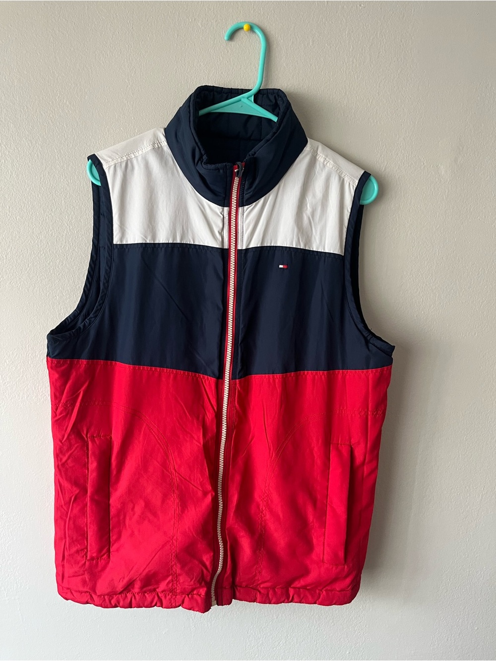 Tommy Hilfiger Men's Colorblock Puffer Vest - Red Navy White